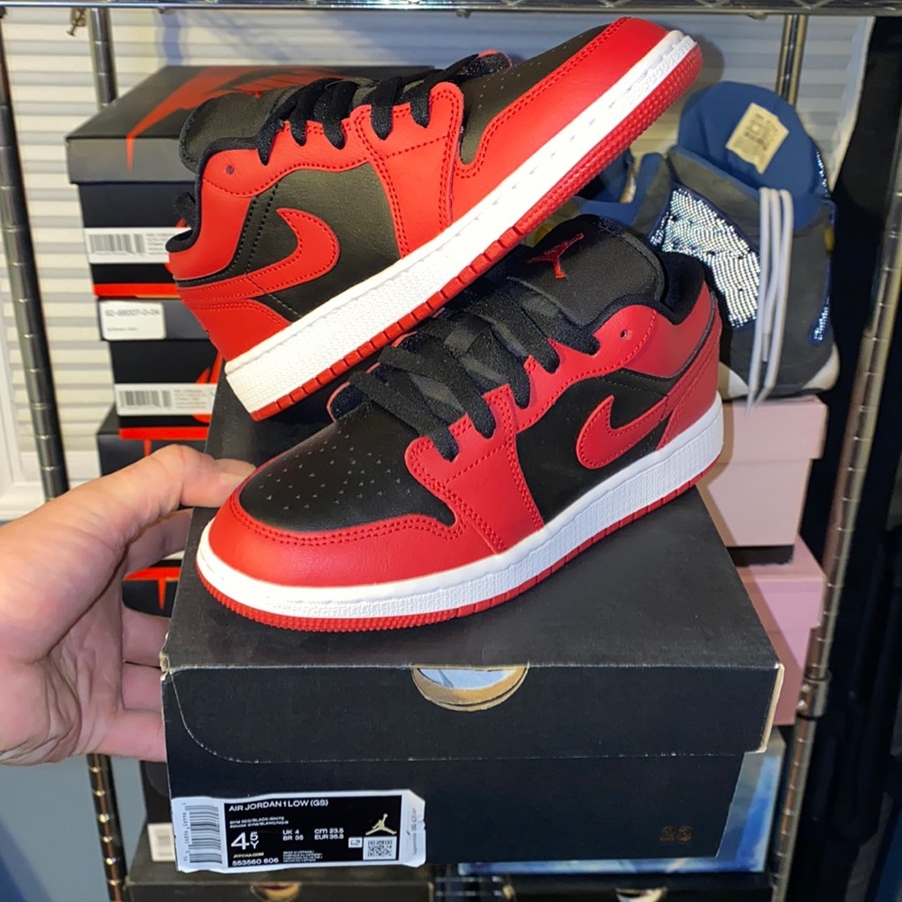Nike Air Jordan Retro 1 Reverse Bred size 4.5y brand new 100% authentic